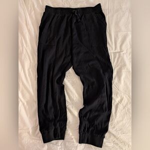 Splendid Jogger Style Pant - Black - Lightweight Flowy Fabric - Elastic Waist